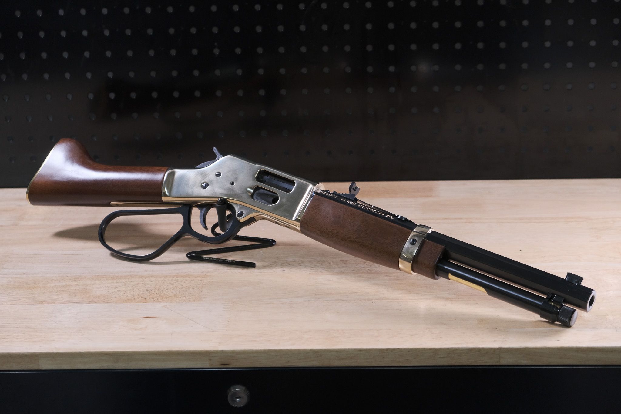 Henry Mares Leg Side Gate .44 Magnum 12.9" Octagon Barrel 5+1 - 12.9"" Barrel 5+1 Rounds - H006GML - Image 3