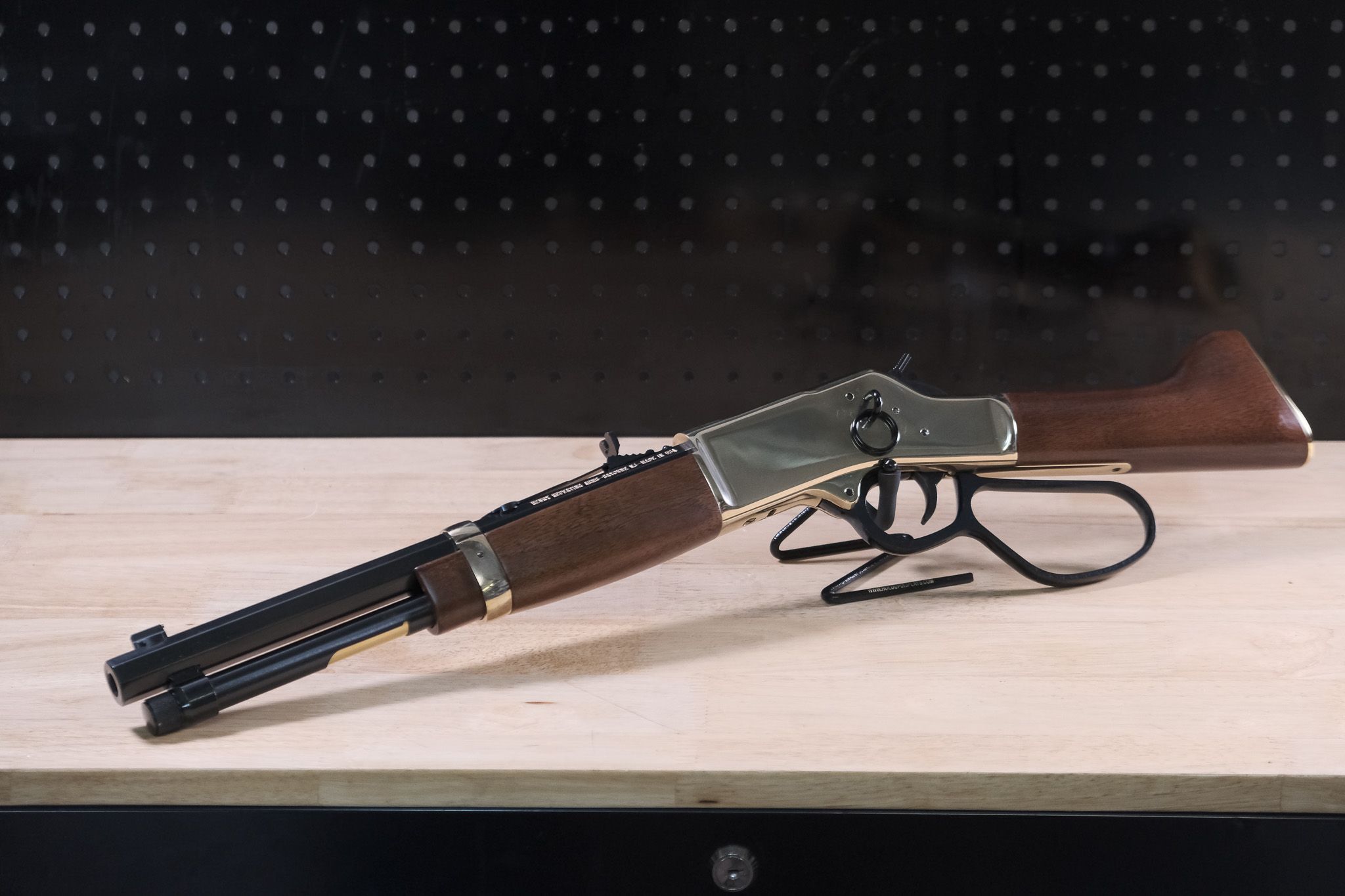 Henry Mares Leg Side Gate .44 Magnum 12.9" Octagon Barrel 5+1 - 12.9"" Barrel 5+1 Rounds - H006GML - Image 2
